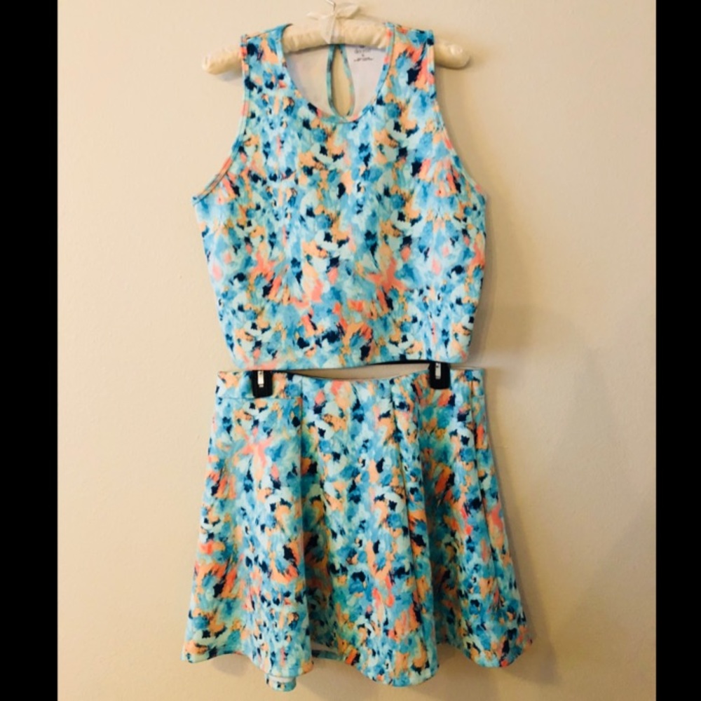 A Decree tank and mini skirt matching set.
